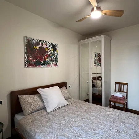 Апартаменти Center 2 Bedroom Бергамо