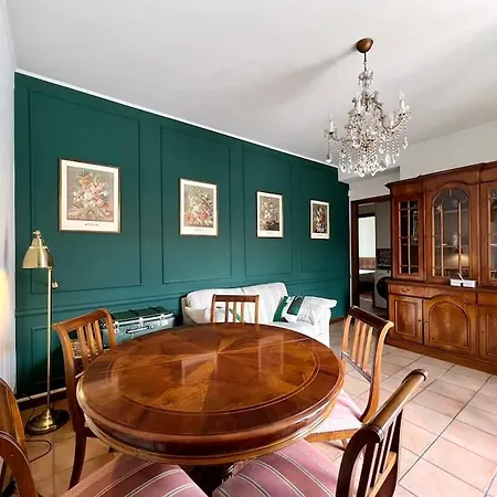 Center 2 Bedroom * Bergame